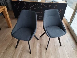 Sedia da soggiorno realizzata in ecopelle Bilbao di Target point