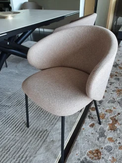 Sedia da soggiorno Tuka Connubia a prezzo Outlet  affrettati