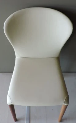 Sedia di Porada modello Astrid da soggiorno in offerta -40%