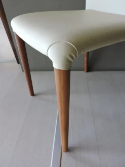 Sedia di Porada modello Astrid da soggiorno in offerta -40%