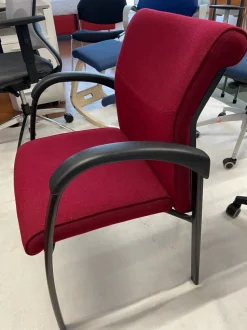 Sedia direzionale in altro Deko rosso bordo Deas con forte sconto