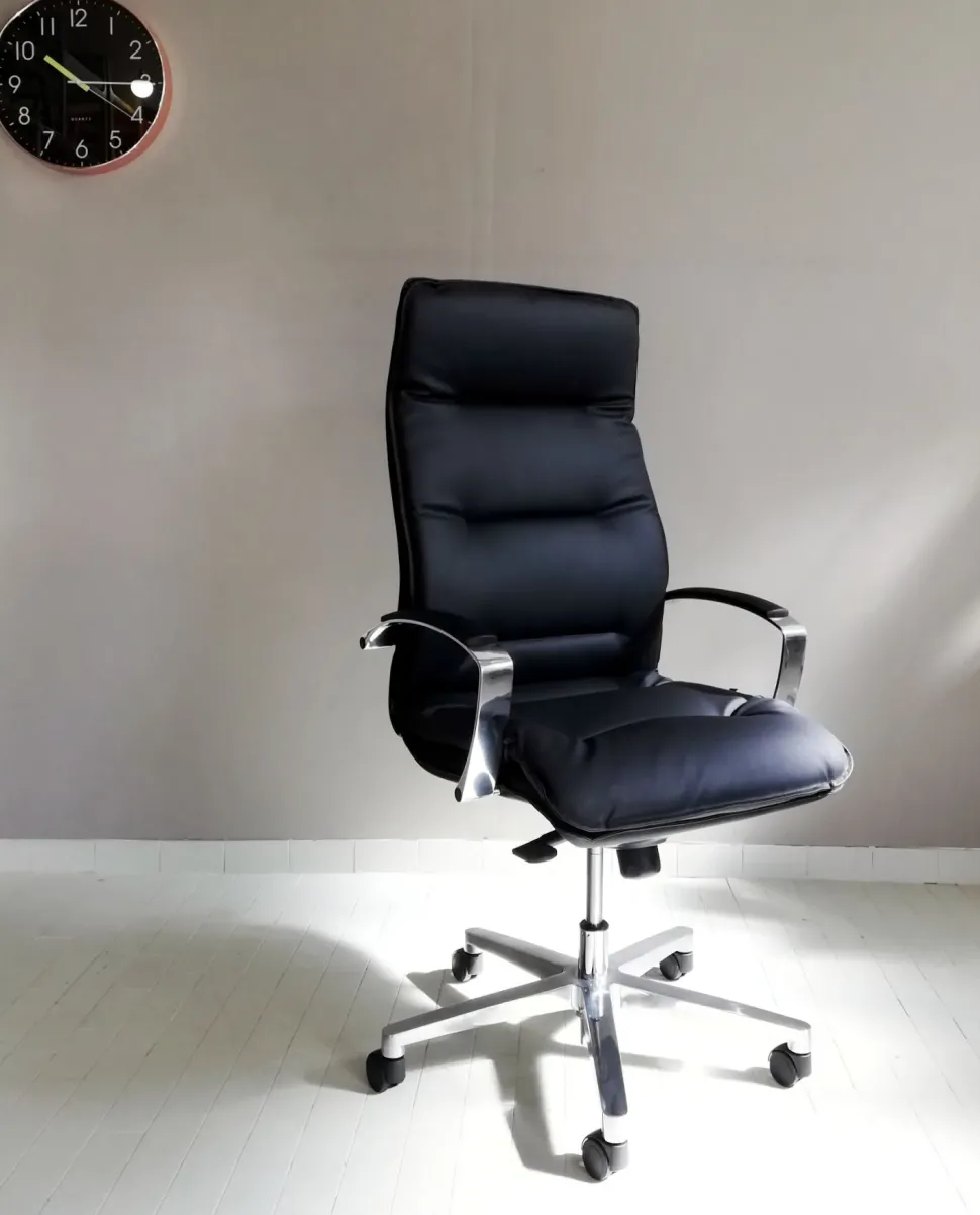 Sedia direzionale modello Formen direzionale Las mobili in OFFERTA OUTLET