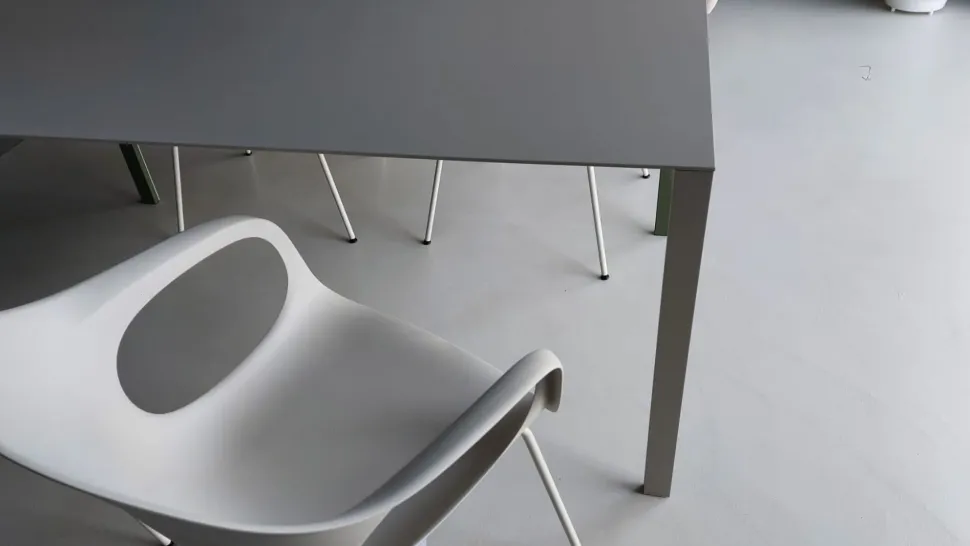 Sedia Elefhantino Kristalia SCONTATA a PREZZI OUTLET