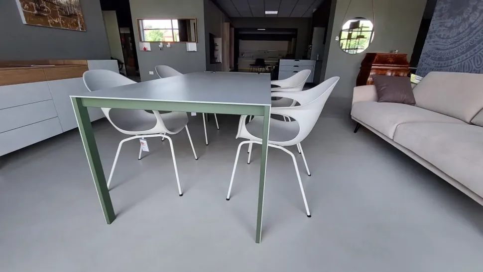 Sedia Elefhantino Kristalia SCONTATA a PREZZI OUTLET