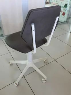 Sedia girevole Diletta di Doimo cityline in Offerta Outlet