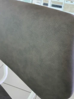 Sedia girevole Diletta di Doimo cityline in Offerta Outlet