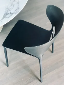 Sedia impilabile Koki di Desalto a prezzo scontato