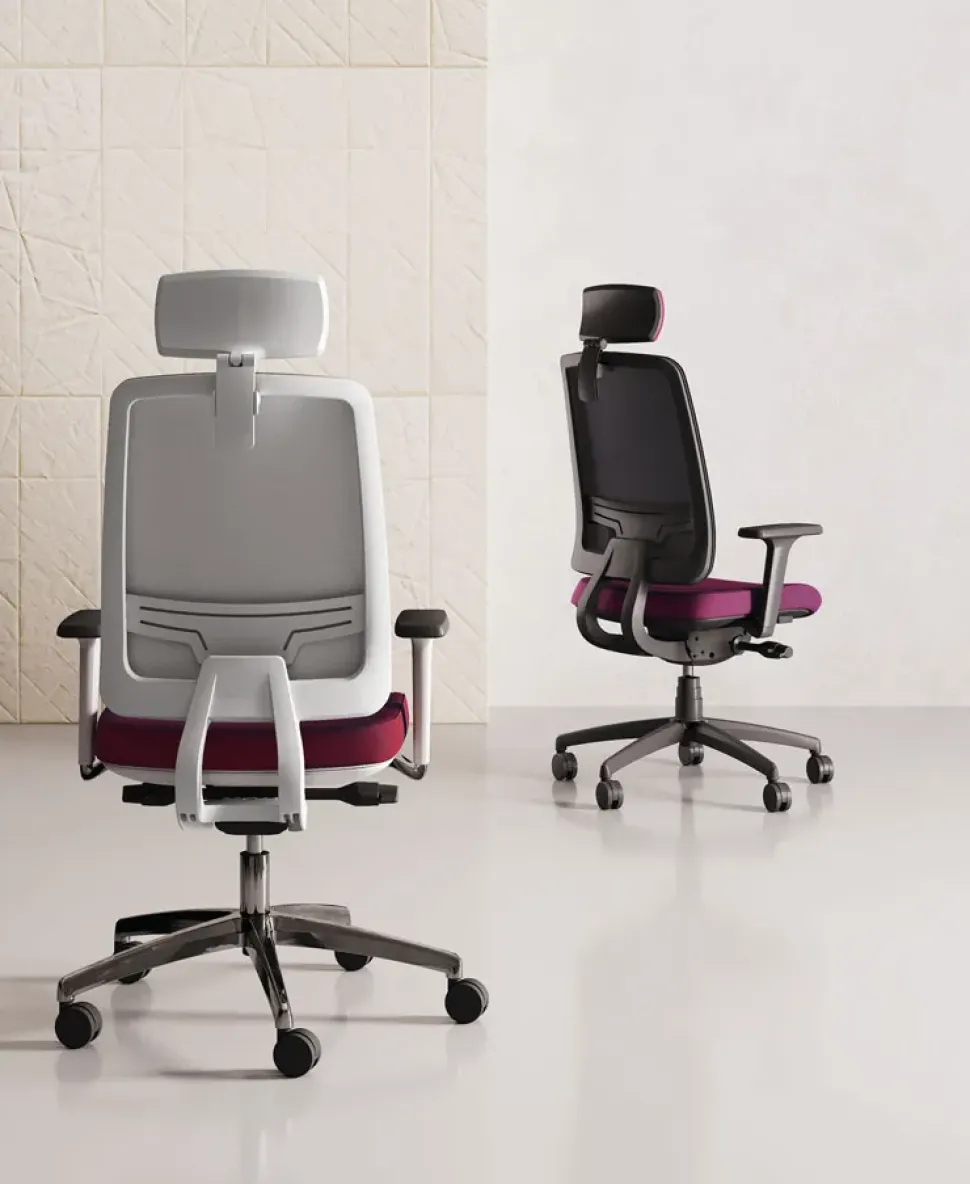 Sedia in ecopelle regolabile in altezza Oscar in Offerta Outlet