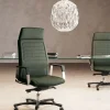 Sedia in pelle con schienale alto Neo chair in offerta