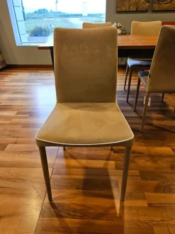 Sedia in tessuto con schienale alto Sedie bontempi modello nata scontata