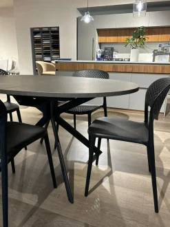 Sedia modello Abby di Connubia: richiedi ora il prezzo