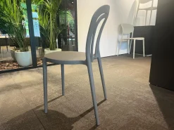 Sedia modello Caffe di Connubia: contatta il venditore per scoprire il prezzo