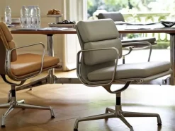 Sedia modello Ea 217 regolabile in altezza di