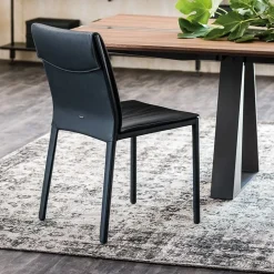 Sedia modello Isabel di Cattelan italia a prezzo riservato