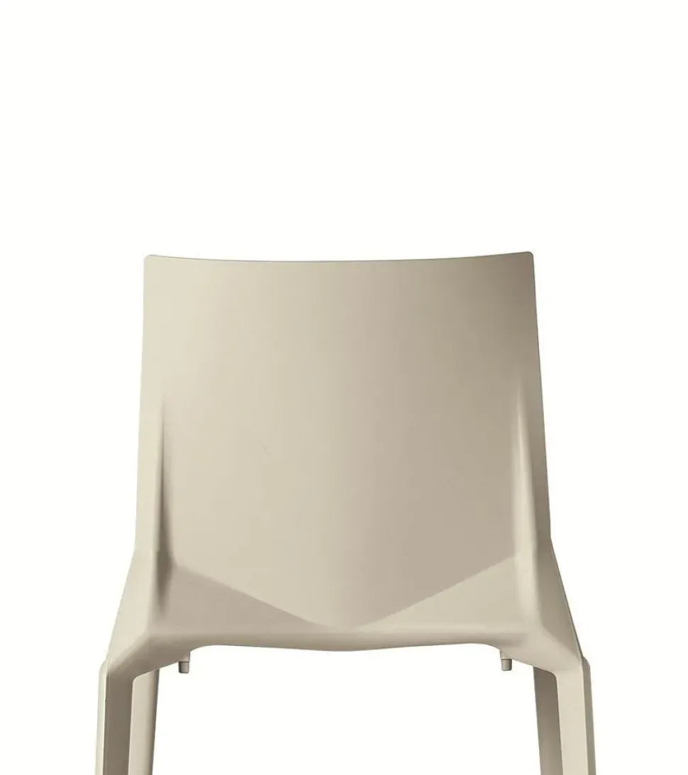 Sedia modello Plana a marchio Kristalia scontata del 16%