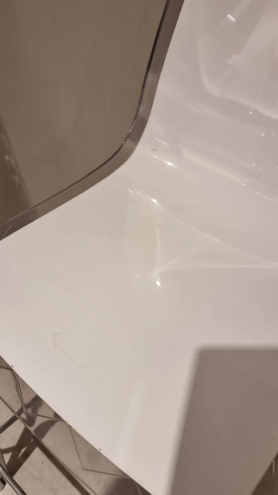 Sedia Olly da cucina realizzata in plastica scontata del 48%