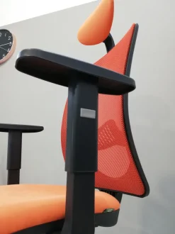 Sedia operativa in altro Operativa ergonomica qtre + 2 sedie attesa  a marchio Collezione esclusiva in offerta