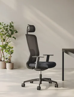 Sedia operativa in ecopelle Comfort con poggiatesta a marchio Las mobili a prezzi convenienti