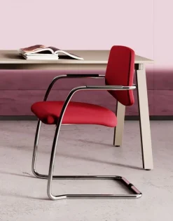 Sedia operativa in ecopelle Athena direzionale + 2 sedie slitta Las mobili con forte sconto