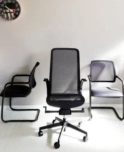 Sedia operativa modello Direzionale trama + 2 sedie slitta Las mobili in OFFERTA OUTLET