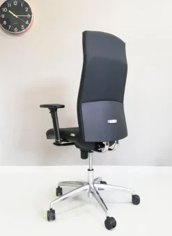 Sedia operativa modello Direzionale sky + 2 sedie attesa in ecopelle ad un prezzo esclusivo