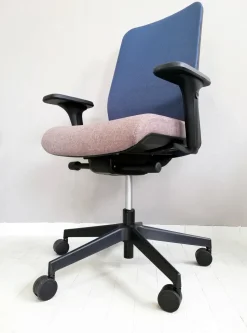 Sedia operativa modello Essai rete - rivestimento tessuto in altro ad un prezzo esclusivo