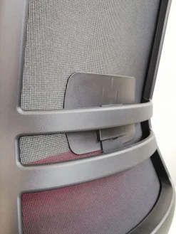 Sedia operativa modello Rassegna rete con poggiatesta in altro ad un prezzo davvero conveniente