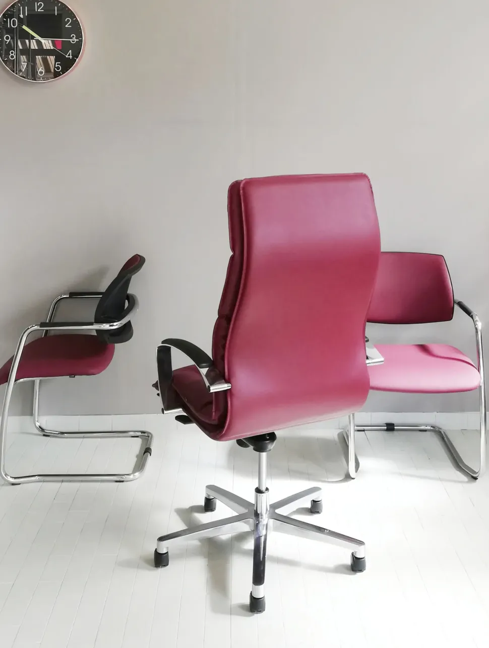 Sedia operativa modello Tris sedie: formen direzionale + 2 sedie visitatore sistema slitta Las mobili in OFFERTA OUTLET