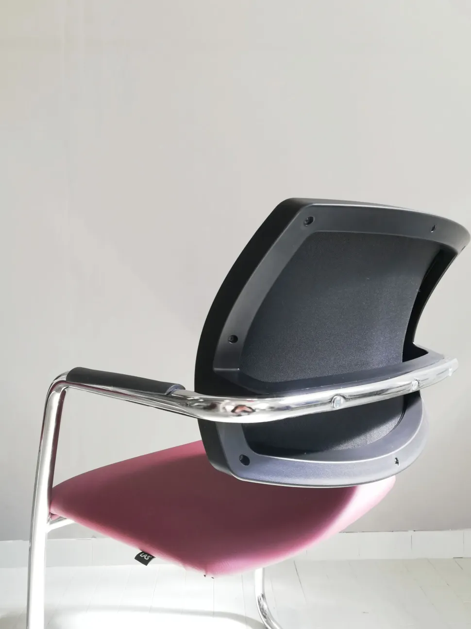 Sedia operativa modello Tris sedie: formen direzionale + 2 sedie visitatore sistema slitta Las mobili in OFFERTA OUTLET