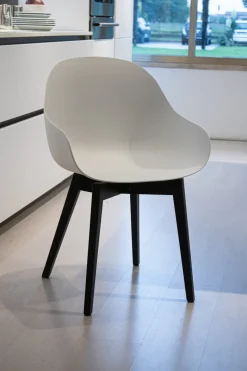 Sedia poltroncina modello Accademy a prezzo riservato