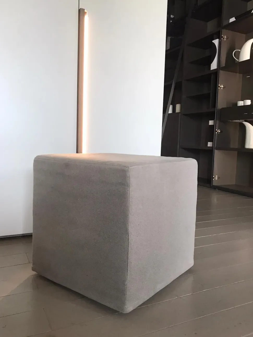 Sedia poltroncina Pouff leon jesse Jesse in Offerta Outlet