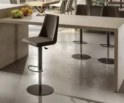 Sedia Seattle sg da cucina realizzata in ecopelle scontata del 45%