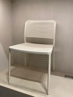 Sedia senza braccioli Audrey  bianca Kartell a prezzo Outlet