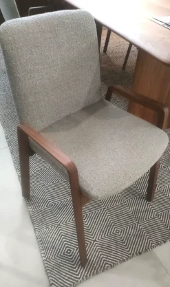 Sedia senza braccioli Noblé chair di Riva 1920 a prezzo ribassato