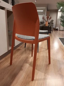 Sedia senza braccioli T!pa imbottita  Point house a prezzo ribassato