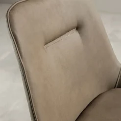 Sedia senza braccioli Unicolor 210 di La seggiola a prezzo scontato