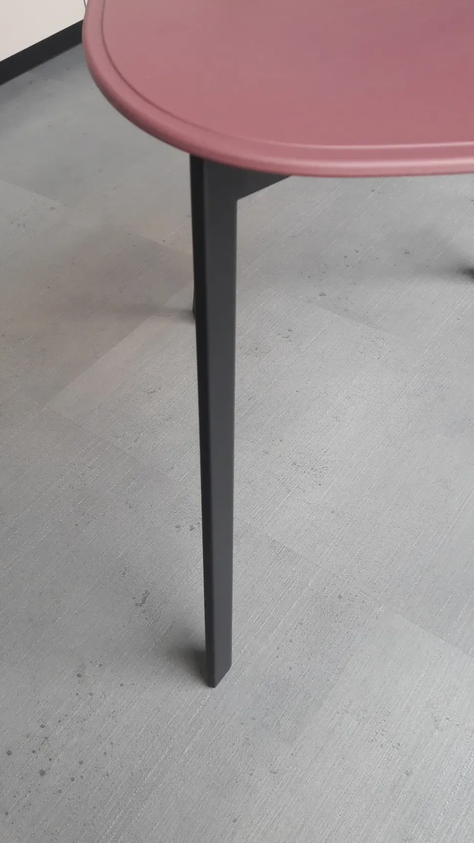 Sedia Tata da soggiorno realizzata in plastica scontata del 35%