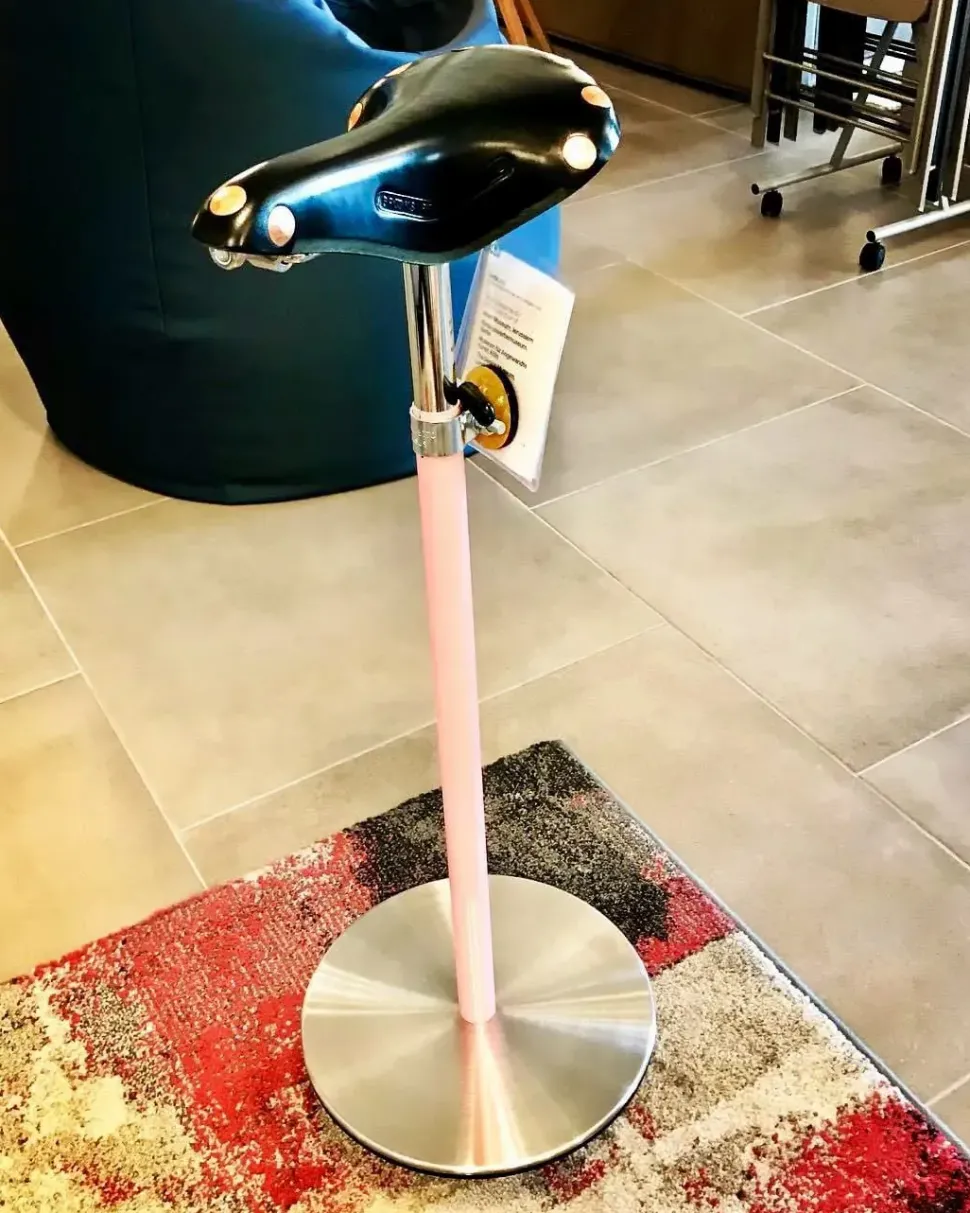 Sedia Zaotta sella Zanotta SCONTATA a PREZZI OUTLET