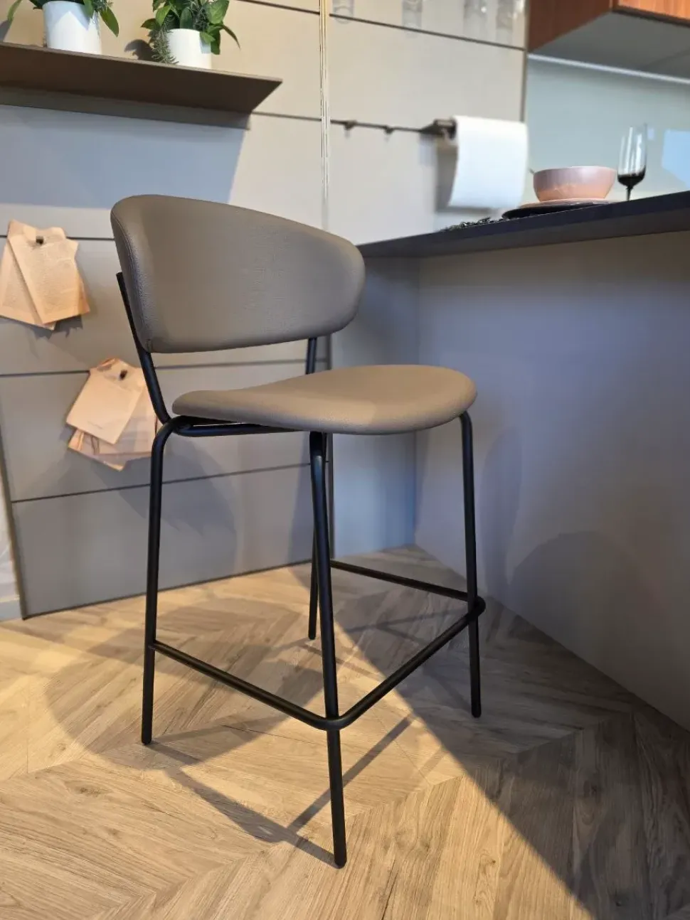 Sgabello 2 sgabelli desy connubia spedibili Collezione esclusiva con 4 gambe a prezzo conveniente