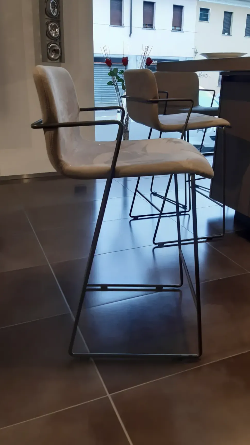 Sgabello a slitta Fluid c Zamagna con forte sconto