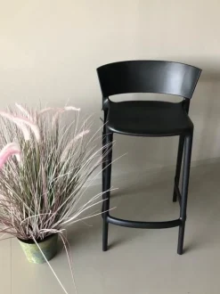 Sgabello Africa Vondom: design moderno, senza braccioli, prezzo vantaggioso.