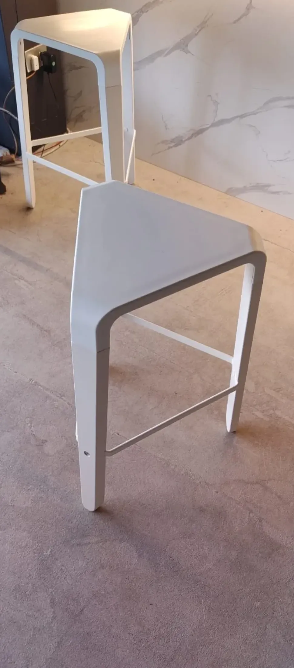 Sgabello con 4 gambe Sgabello picapau infiniti Infiniti a prezzi convenienti