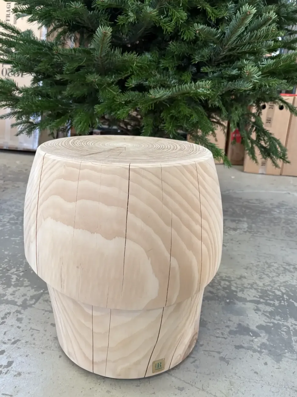 Sgabello con base centrale Basketto Riva 1920 a prezzi convenienti