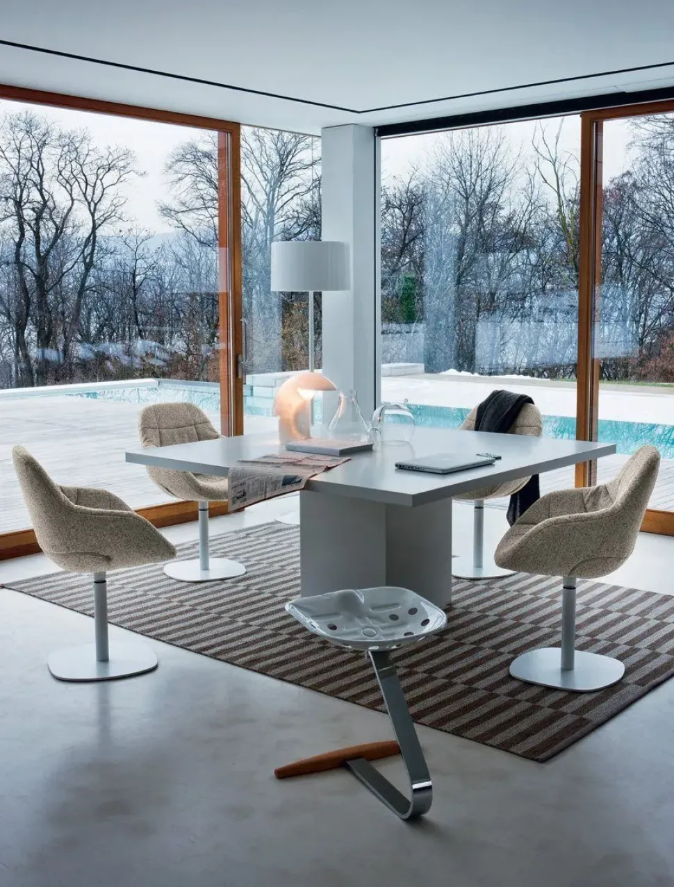 Sgabello da soggiorno Mezzadro 220 Zanotta a prezzo Outlet