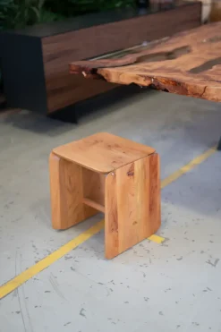 Sgabello da soggiorno Tak Riva 1920 in Offerta Outlet