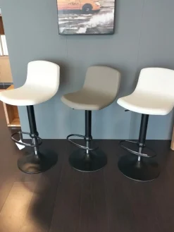 Sgabello Joe Connubia a prezzo ribassato