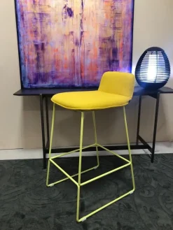 Sgabello Riley Connubia a prezzo ribassato