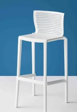 Sgabello Spyker Stool Gaber a prezzo scontato. Design moderno e pratico.