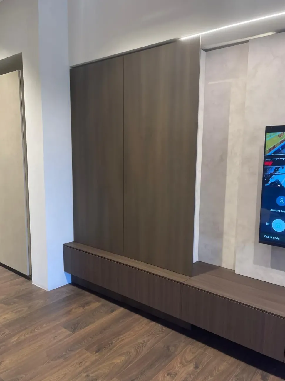 Soggiorno completo Parete modulnova mh6 di Modulnova in laminato materico a prezzo scontato