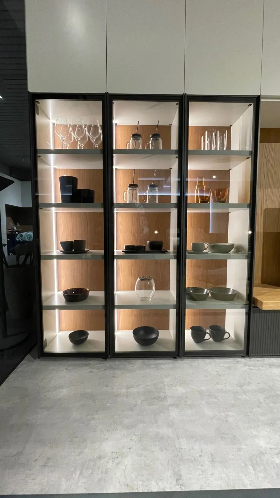 Soggiorno completo Wall 30 di Novamobili in stile design con forte sconto